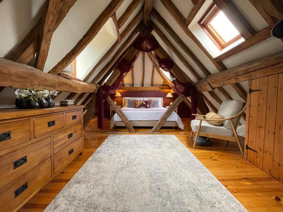 Elegant Peaceful Barn In Rural Village Setting Close To Upon Avon Stratford-upon-Avon